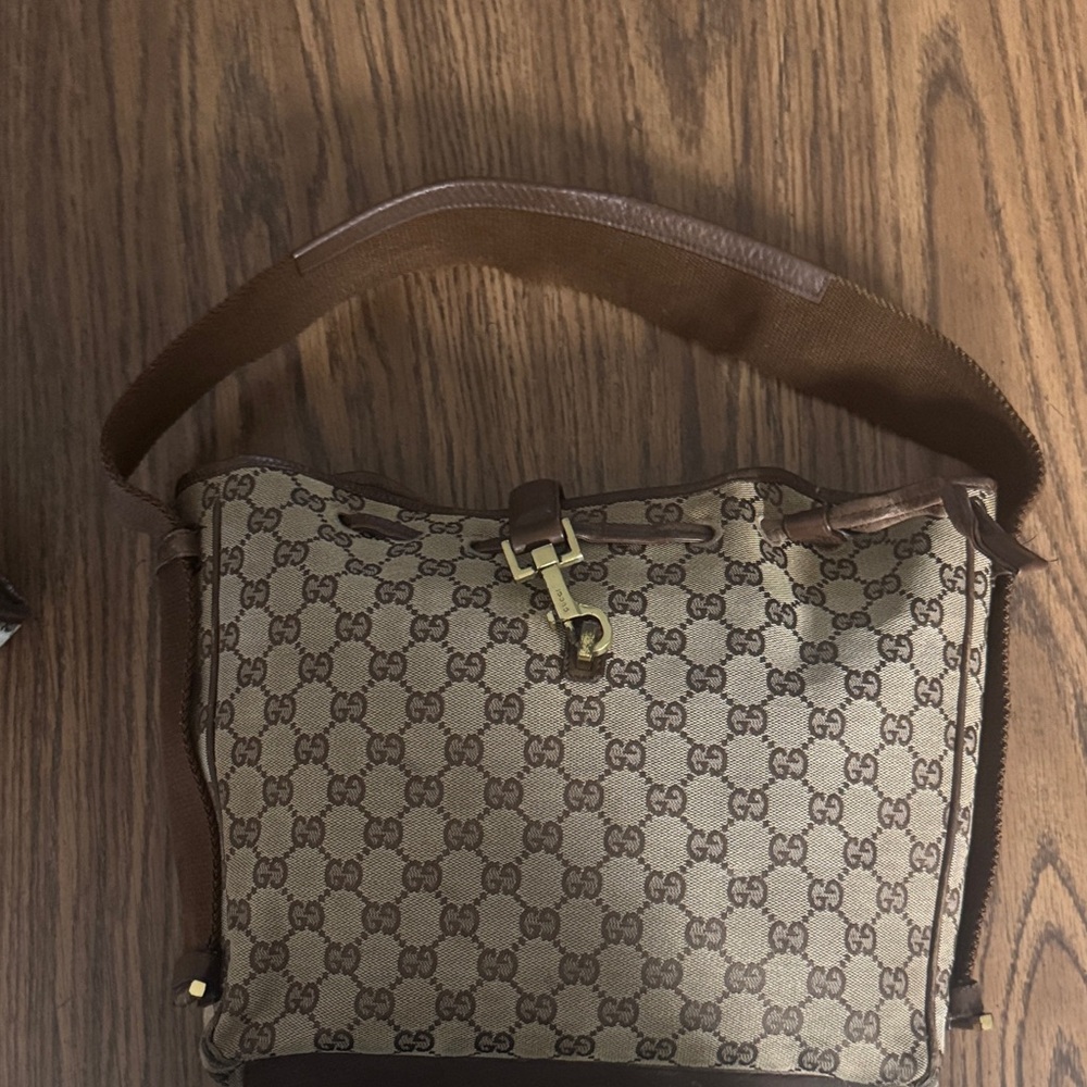 Gucci Tan and Brown Monogram Shoulder Bag - Picture 3 of 4